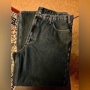 Men’s Insulated Blue Jeans. 40x30. Good condition. Soft lining.